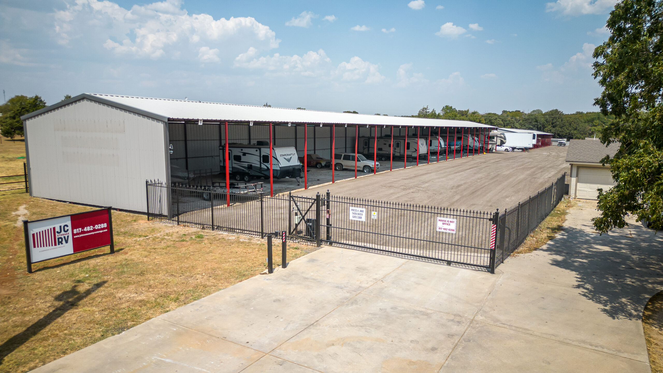 outdoor RV Storage facility